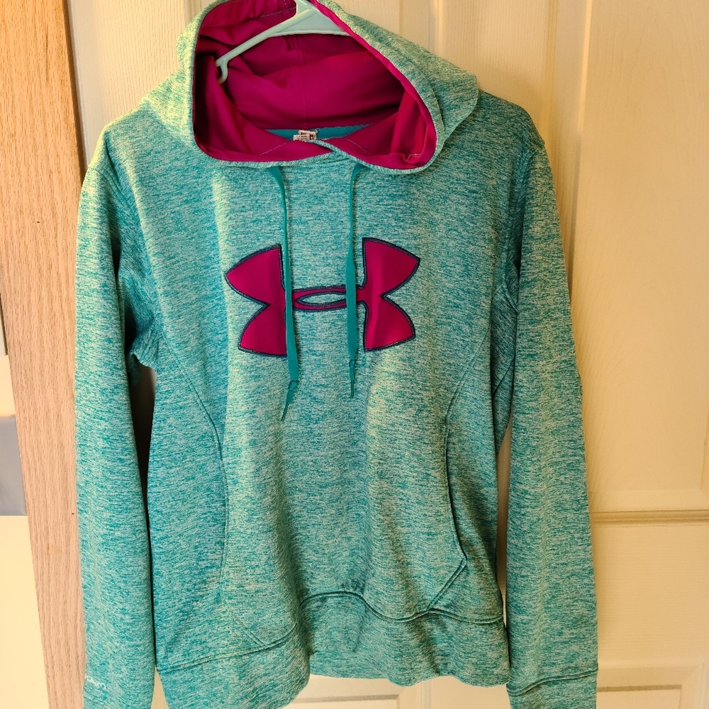 Under Armor Sweatshirt